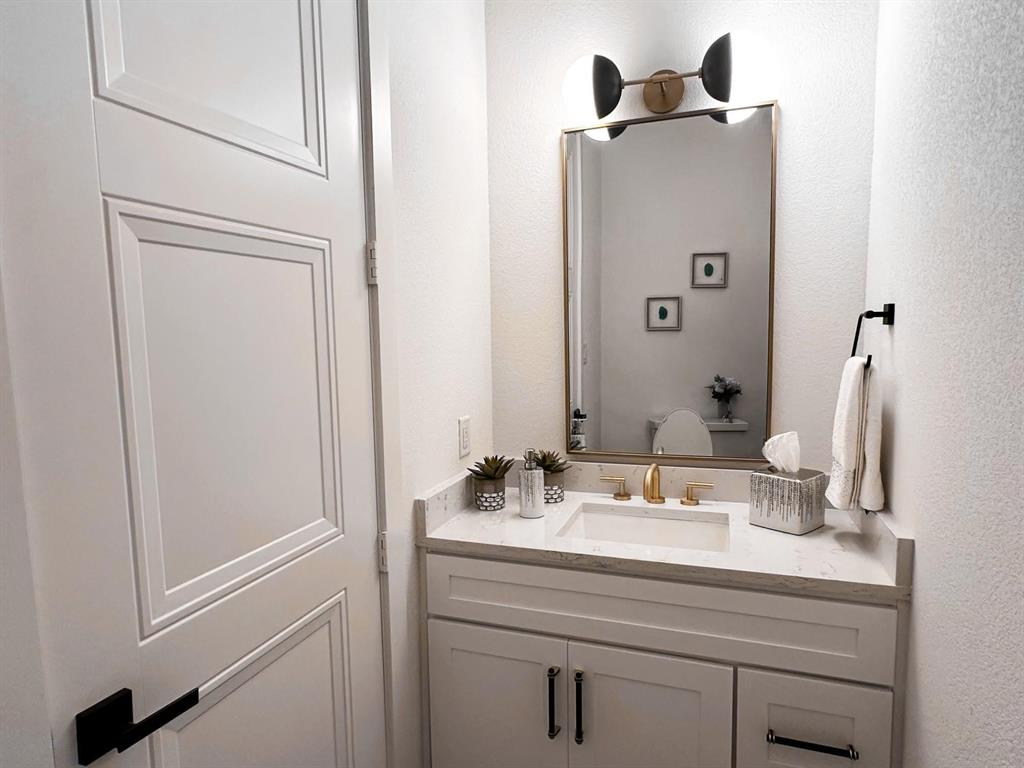 Reagan Street Twnhms - Residential