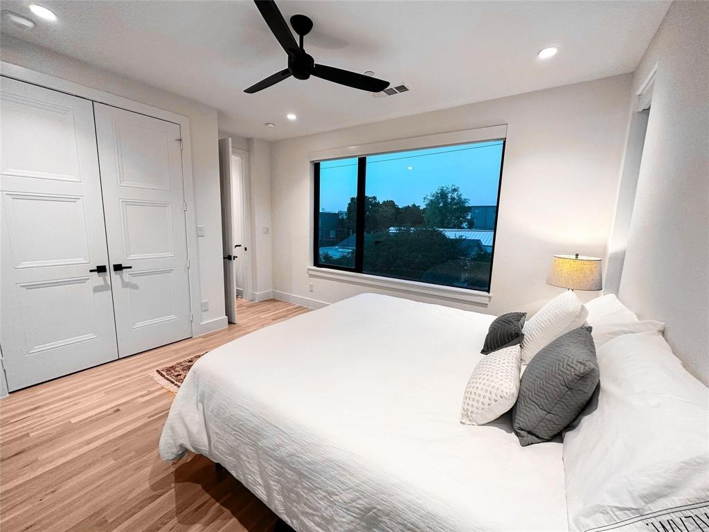 Reagan Street Twnhms - Residential