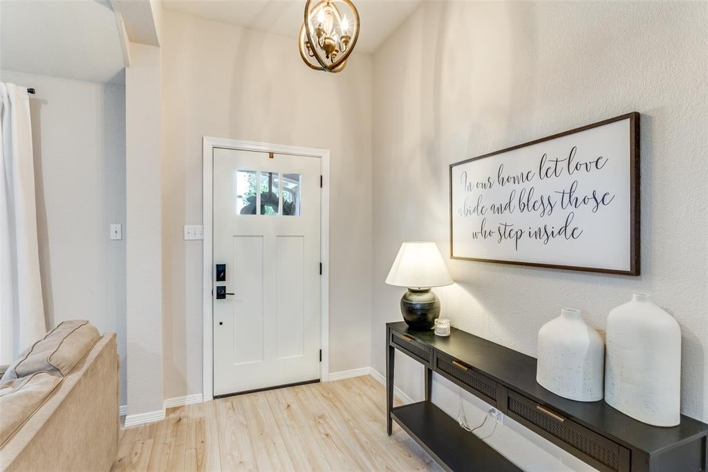 6817 Beverly Glen Drive