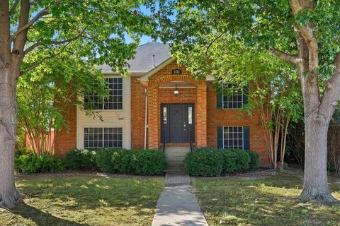 1112 Heather Lane Carrollton TX 75010
