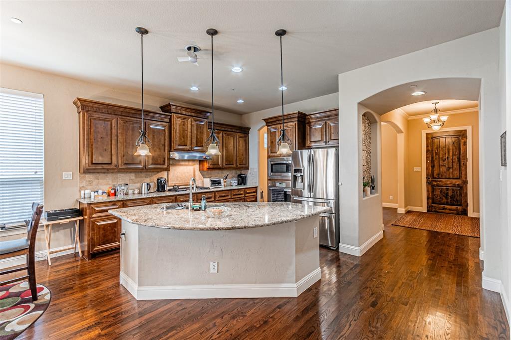 5129 Post Oak Trail