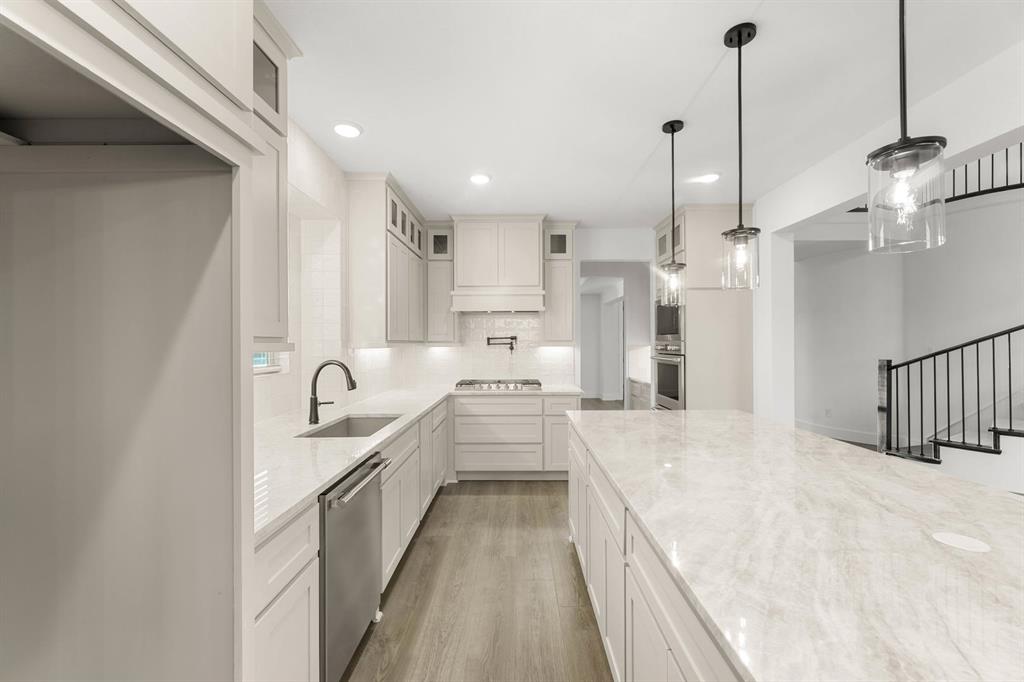 Broadmoor Estates - Residential