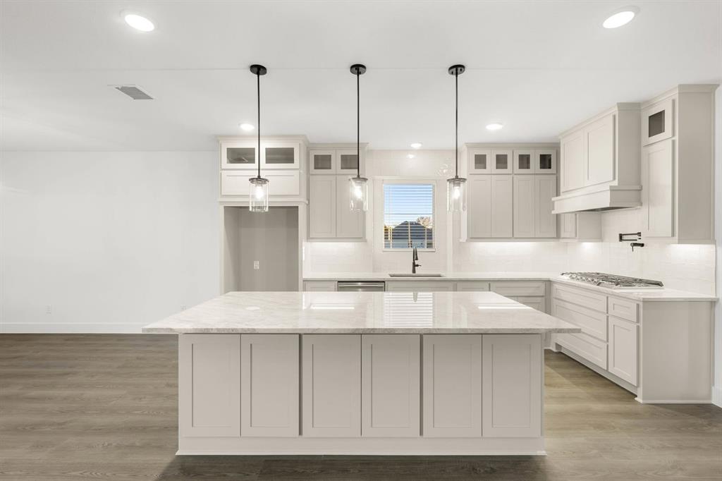 Broadmoor Estates - Residential