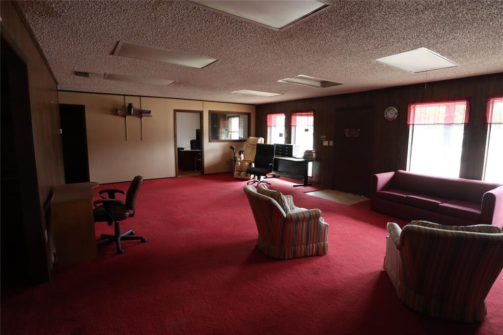 2229 E Loop 254