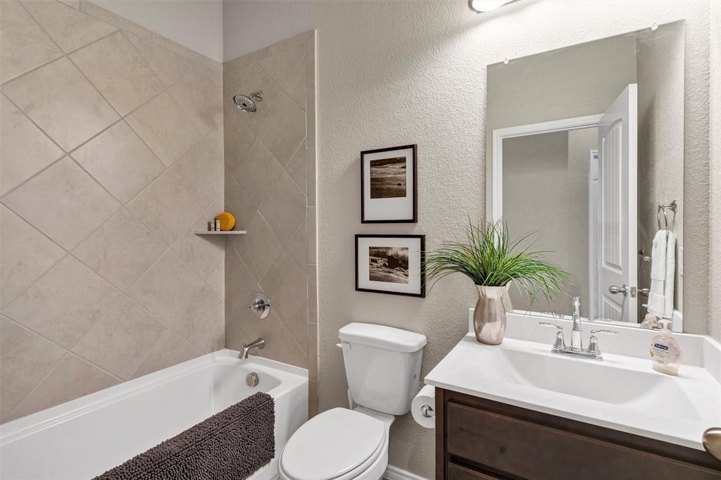 Azle, Texas 76020, United States, 3 Bedrooms Bedrooms, ,2 BathroomsBathrooms,Residential,Active,189421