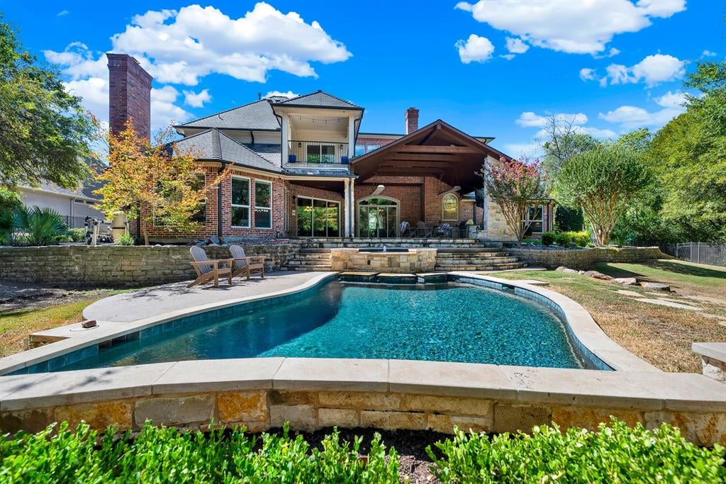 5237 SKY LAKE Drive
