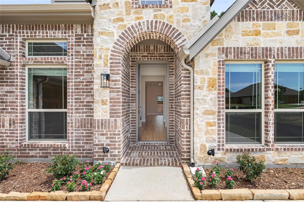 2309 Legacy Oaks Lane