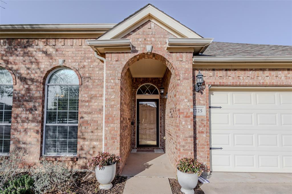 2725 Thorncreek Lane