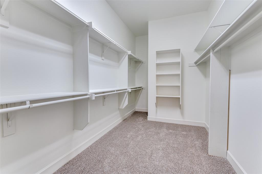 Irving, Texas 75039, United States, 2 Bedrooms Bedrooms, ,3 BathroomsBathrooms,Residential,Active,35943