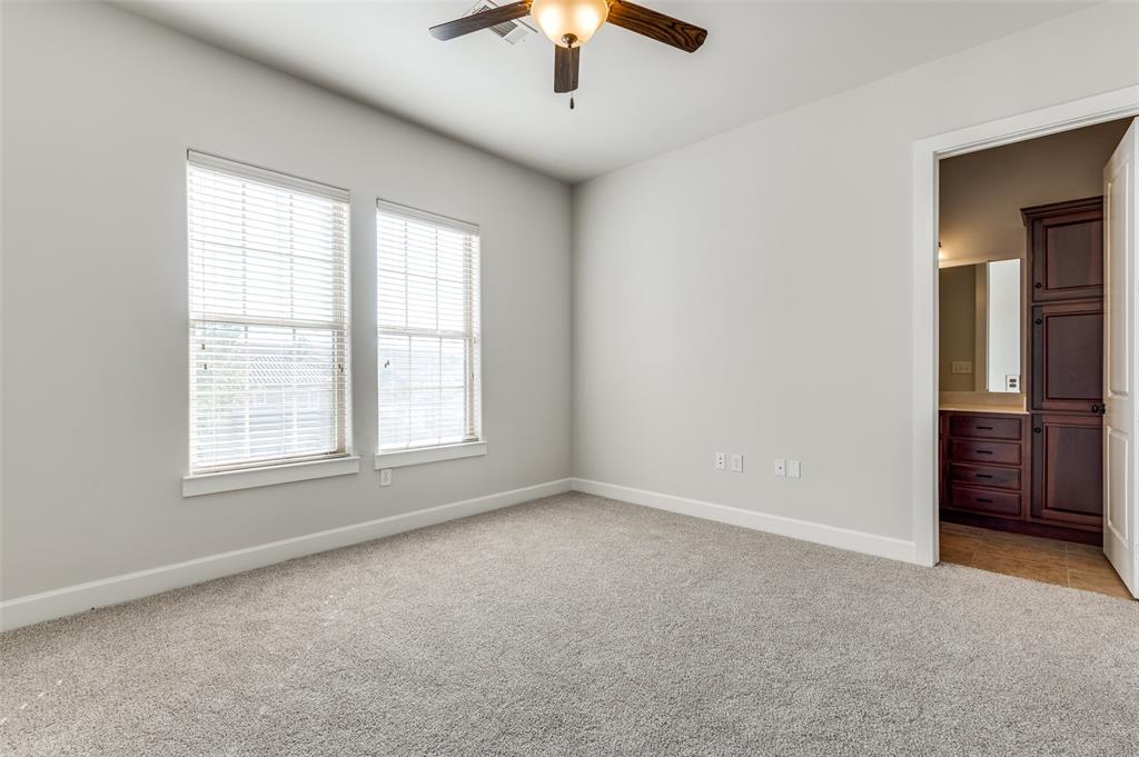 Irving, Texas 75039, United States, 2 Bedrooms Bedrooms, ,3 BathroomsBathrooms,Residential,Active,35943