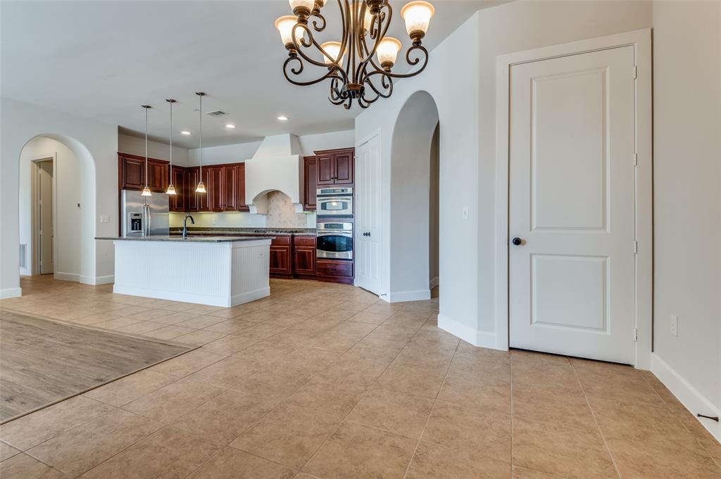 Irving, Texas 75039, United States, 2 Bedrooms Bedrooms, ,3 BathroomsBathrooms,Residential,Active,35943