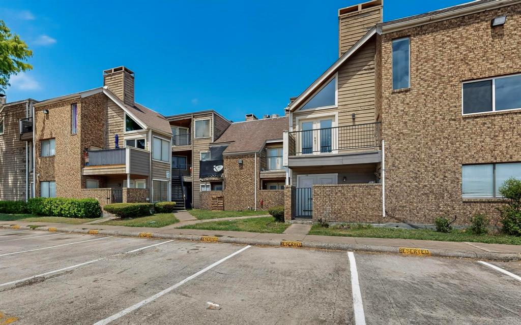 Richland Trace Condos - Residential