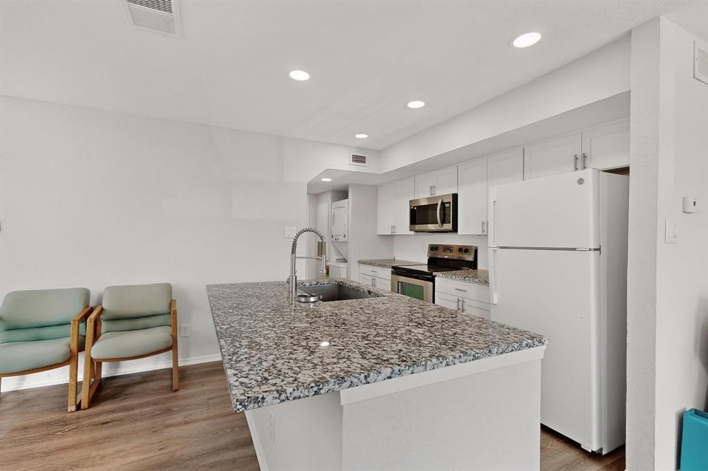 Richland Trace Condos - Residential