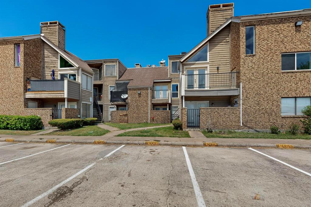 Richland Trace Condos - Residential