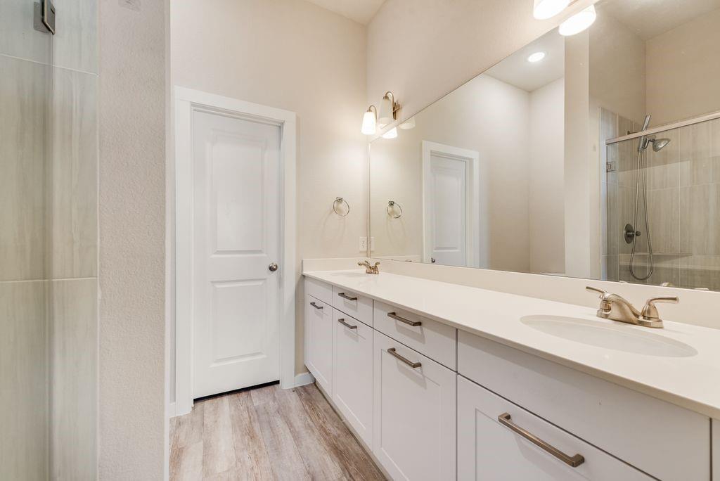 Residences At Jeans Creek, The - Residential