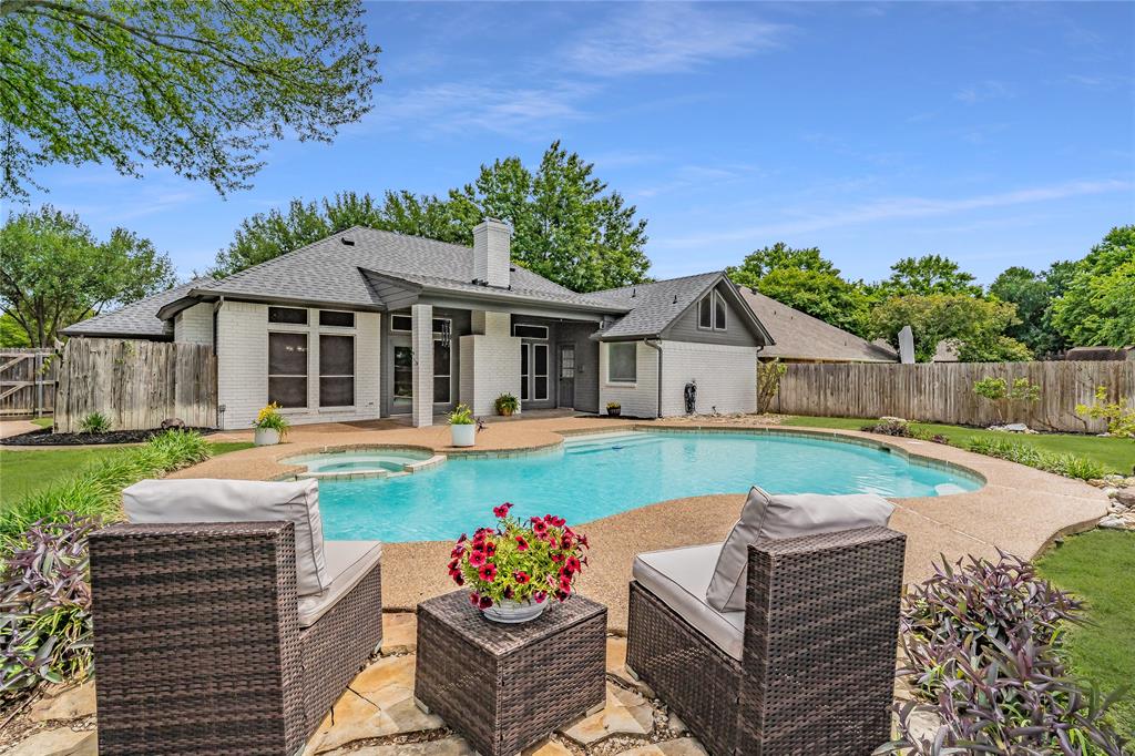 308 Creekside Drive