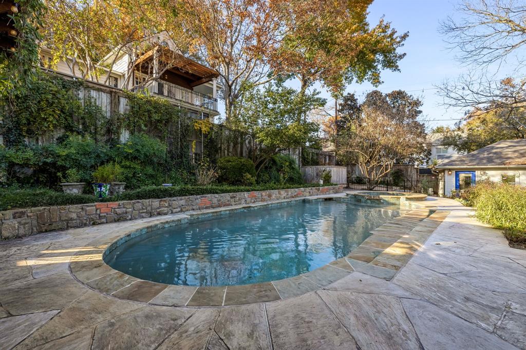 Pasadena - Residential