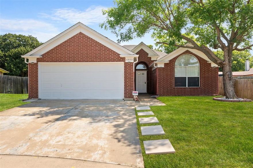 Beautiful traditional 3 bedroom, 2 bath home is located perfectly in Southwest Arlington. Features include an open, bright floor plan with an expansive foyer entry with tile flooring, split bedrooms with walk-in closets, built-in cabinetry, and a spacious living area with hardwood floors and a fireplace. Includes a huge fenced in backyard with a hot tub for those cold winter nights, and close by Lake Arlington for these hot Texas summers.