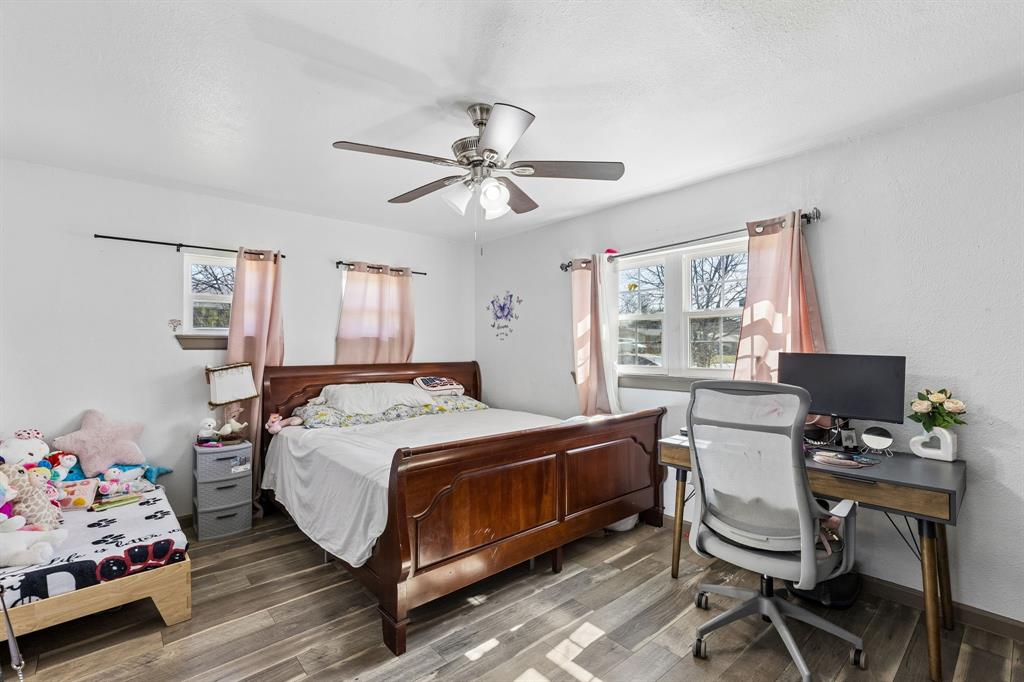 2141 Ridgeview Street