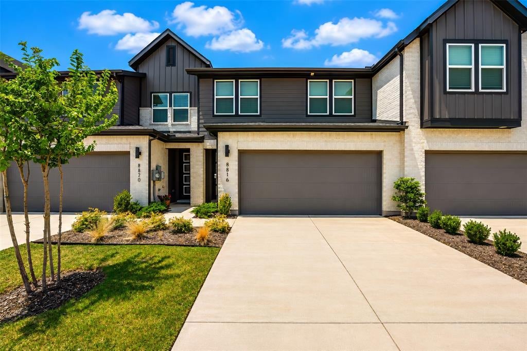 8816 Enclave Way