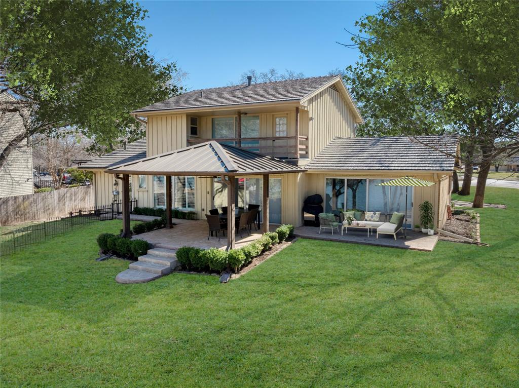 400 Driftwood Court