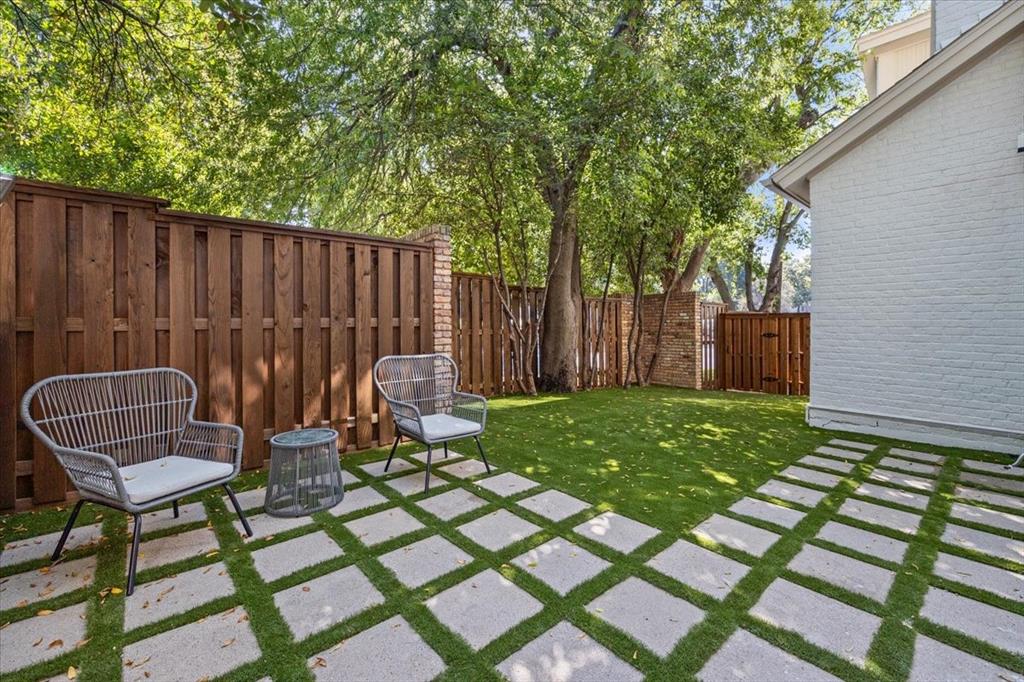 Highland Park Twnhms - Residential