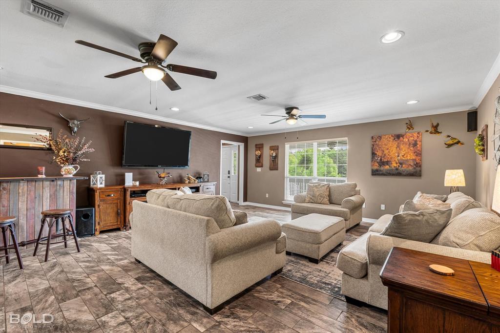 Benton, Louisiana 71006, United States, 3 Bedrooms Bedrooms, ,3 BathroomsBathrooms,Residential,Contingent,113248