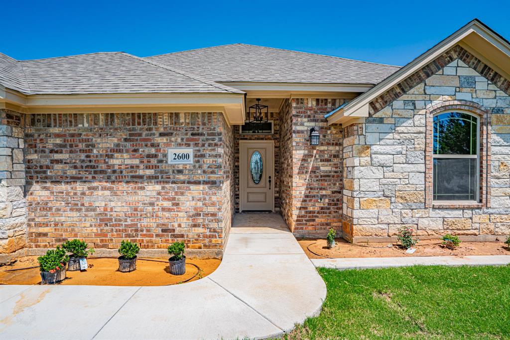 2600 Creek Drive