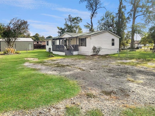 181 CYCLONE ST, WASKOM, TX 75692 - Image f9696ccefb0272feeb103da92632e8d2/1840345116