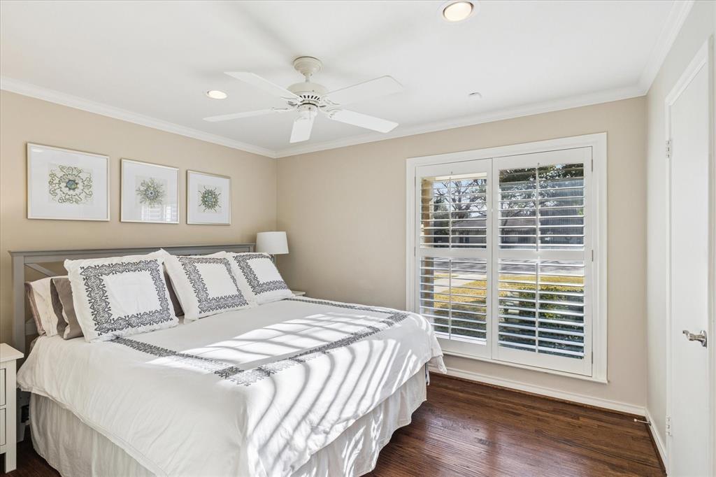 Schreiber Manor 01 Inst - Residential