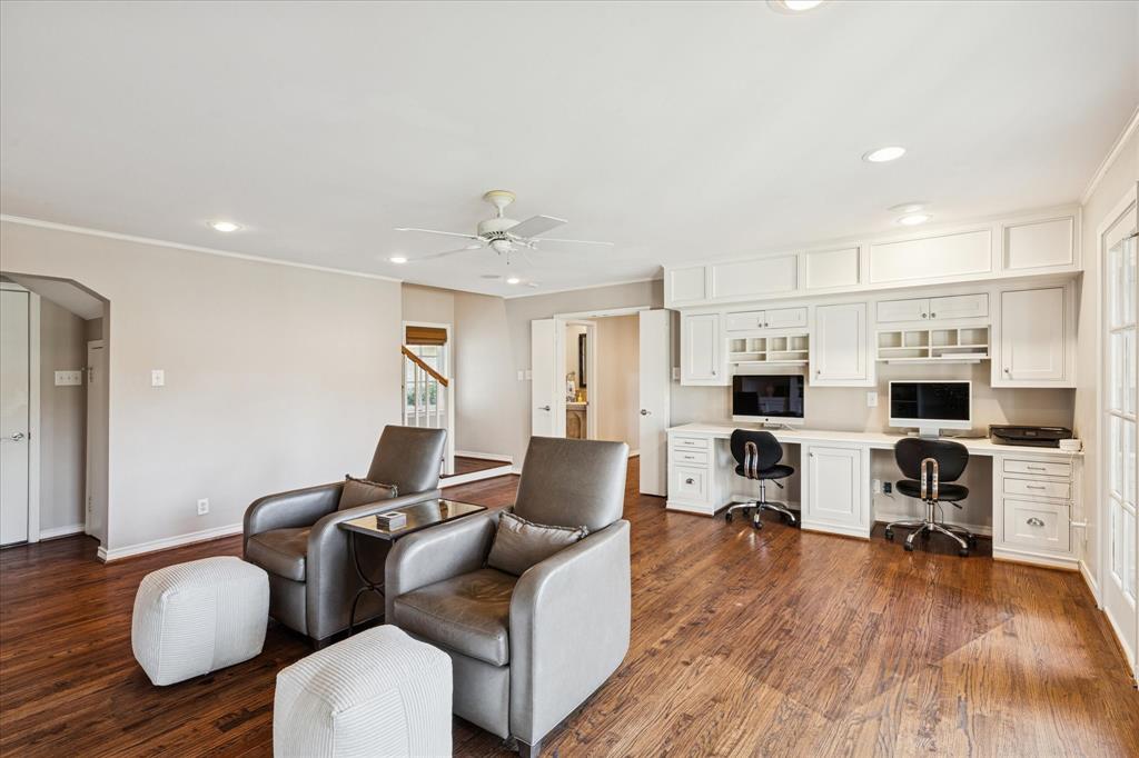 Schreiber Manor 01 Inst - Residential