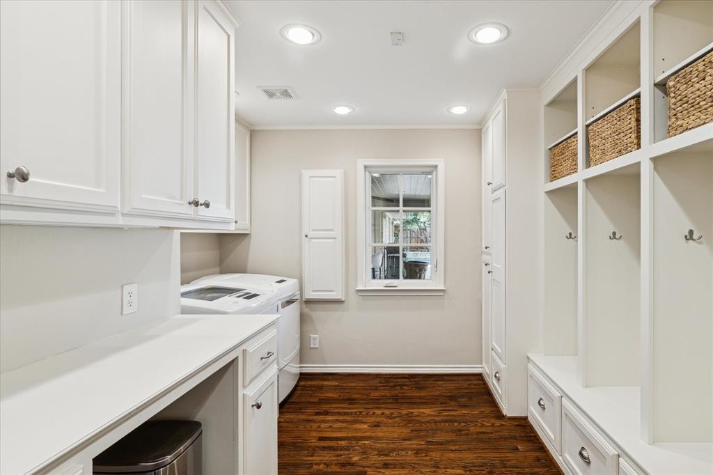 Schreiber Manor 01 Inst - Residential