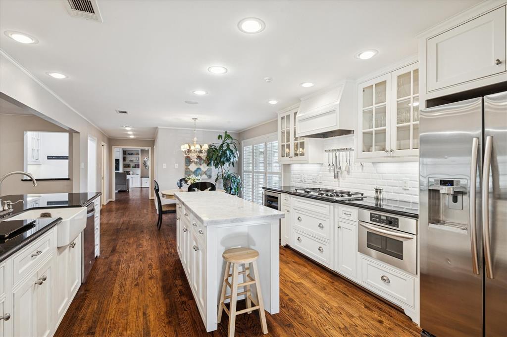 Schreiber Manor 01 Inst - Residential