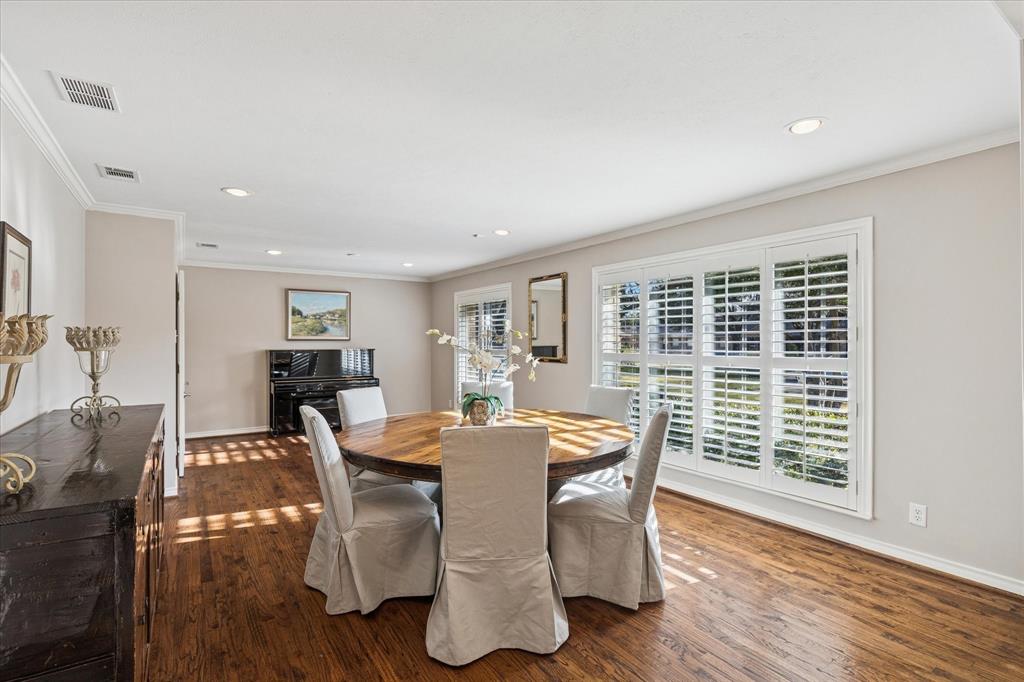 Schreiber Manor 01 Inst - Residential