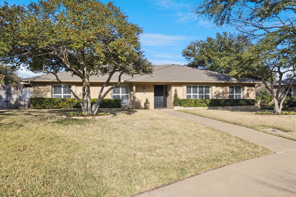 Schreiber Manor 01 Inst - Residential