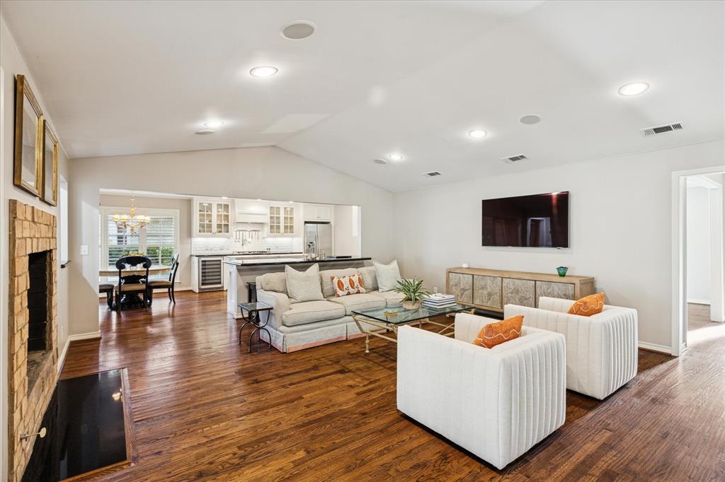 Schreiber Manor 01 Inst - Residential