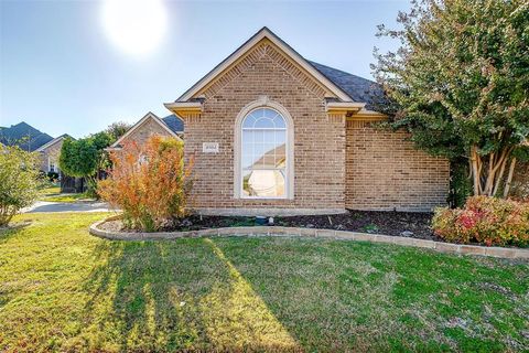 A home in Benbrook