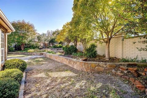 A home in Benbrook