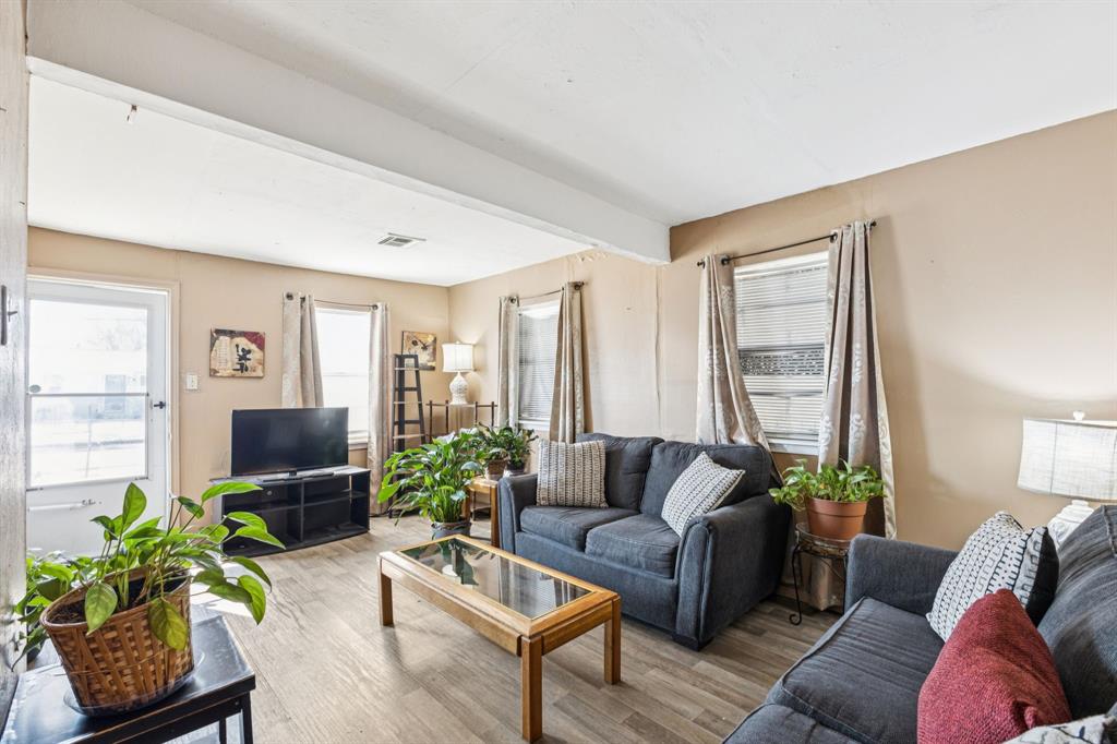 7923 S Nassau Circle