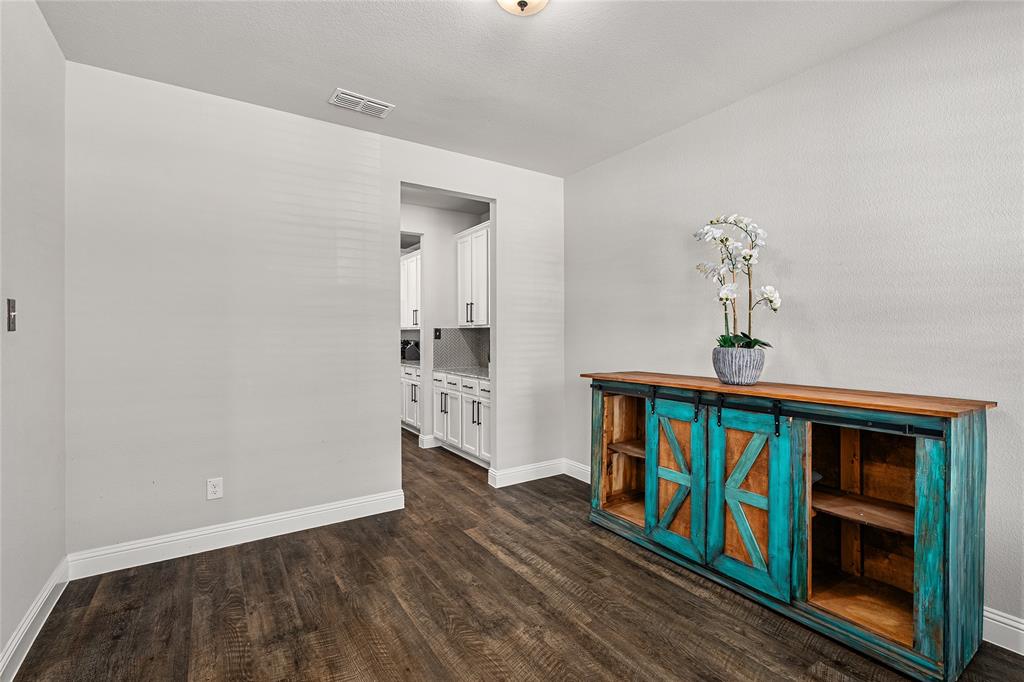 10016 Travis Drive