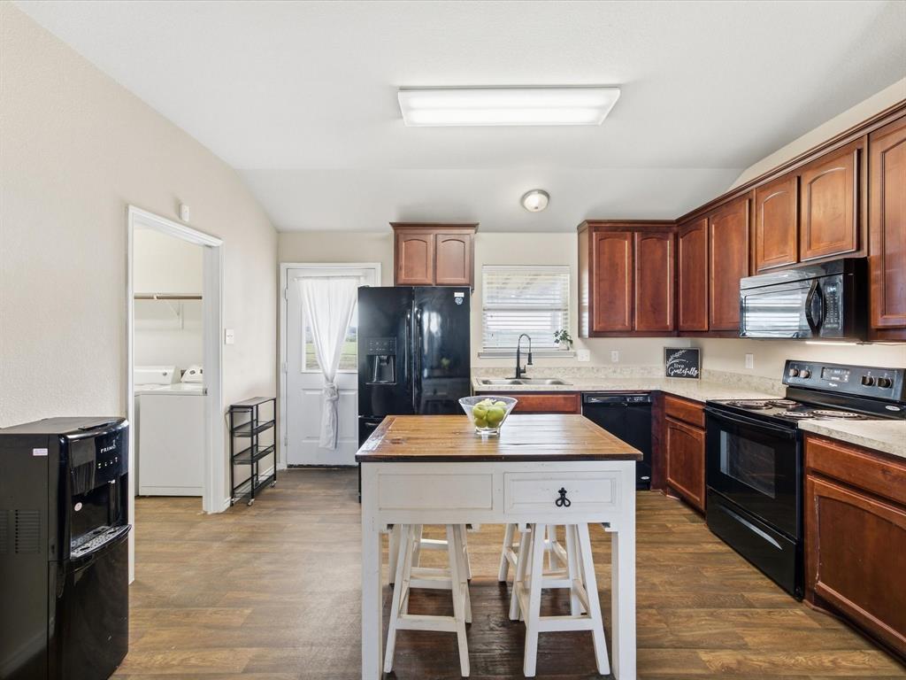 614 Mesa Ridge