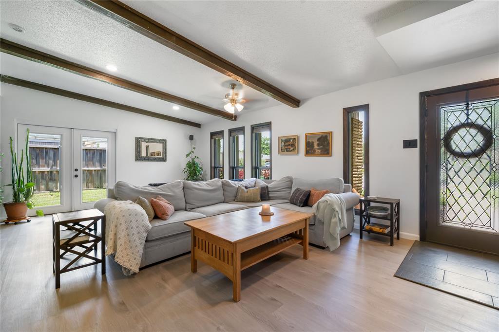 1305 Savannah Drive