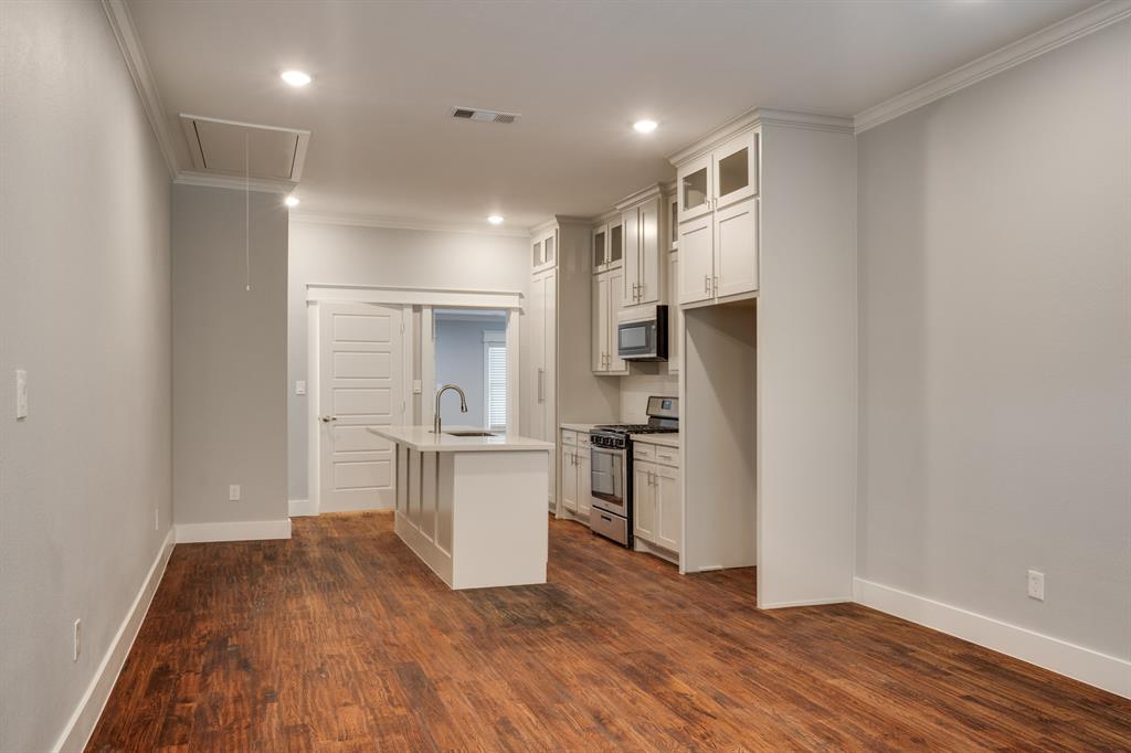 Photo 6 of 26 of 1510 Kell Boulevard house