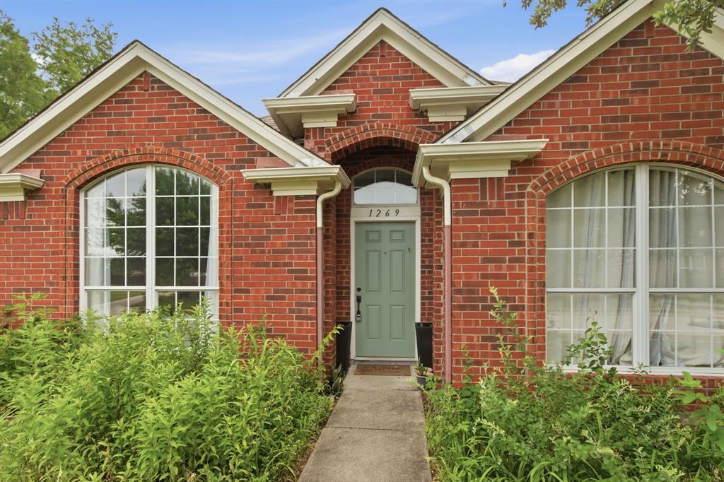 1269 Winston Drive