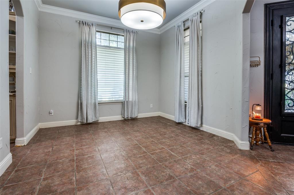 2032 Cains Lane