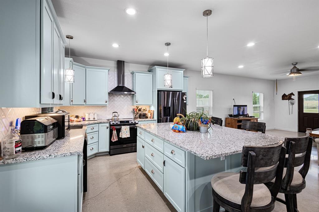 124 County Road 4511