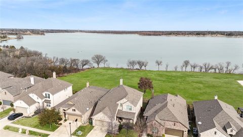 Photo of 1921 Lake Front Trail, Garland, TX 75043 (MLS # 21189652)