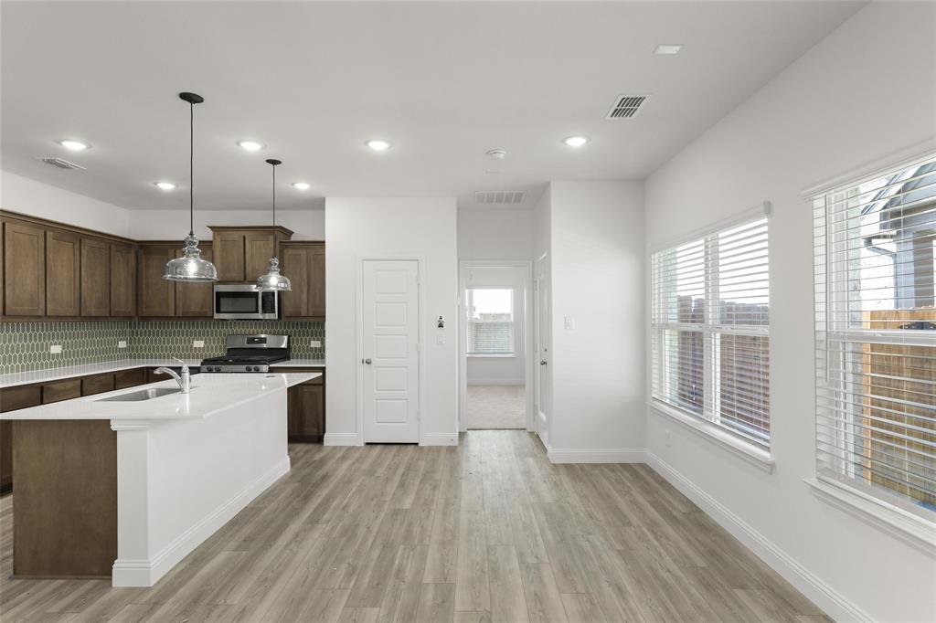 Lake Park Villas - Residential