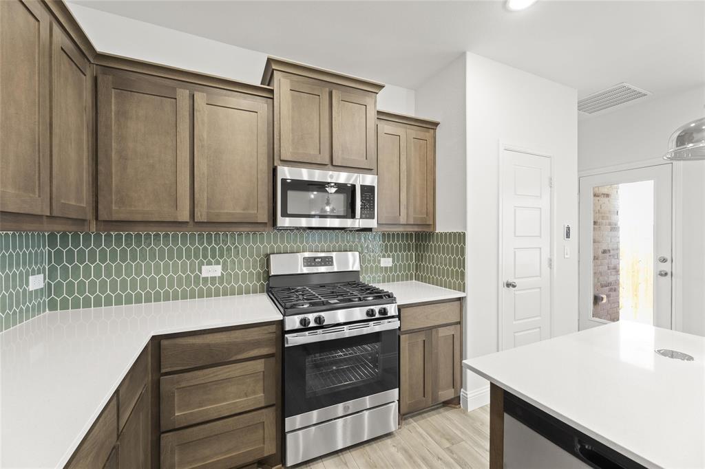 Lake Park Villas - Residential