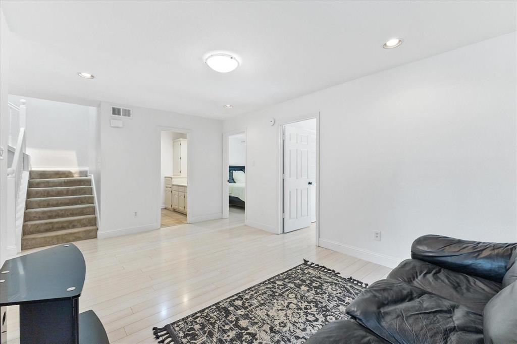 Chandlers Landing #17 - Residential